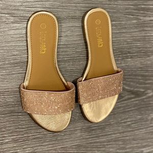 BRAND NEW! Boohoo sandal
